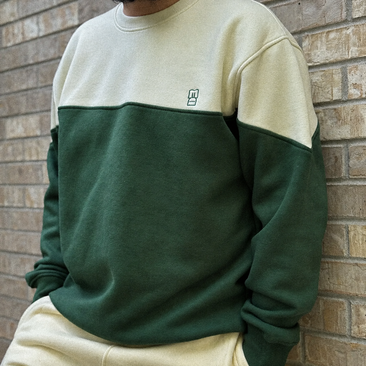 Color-Block Crewneck Forest & Cream